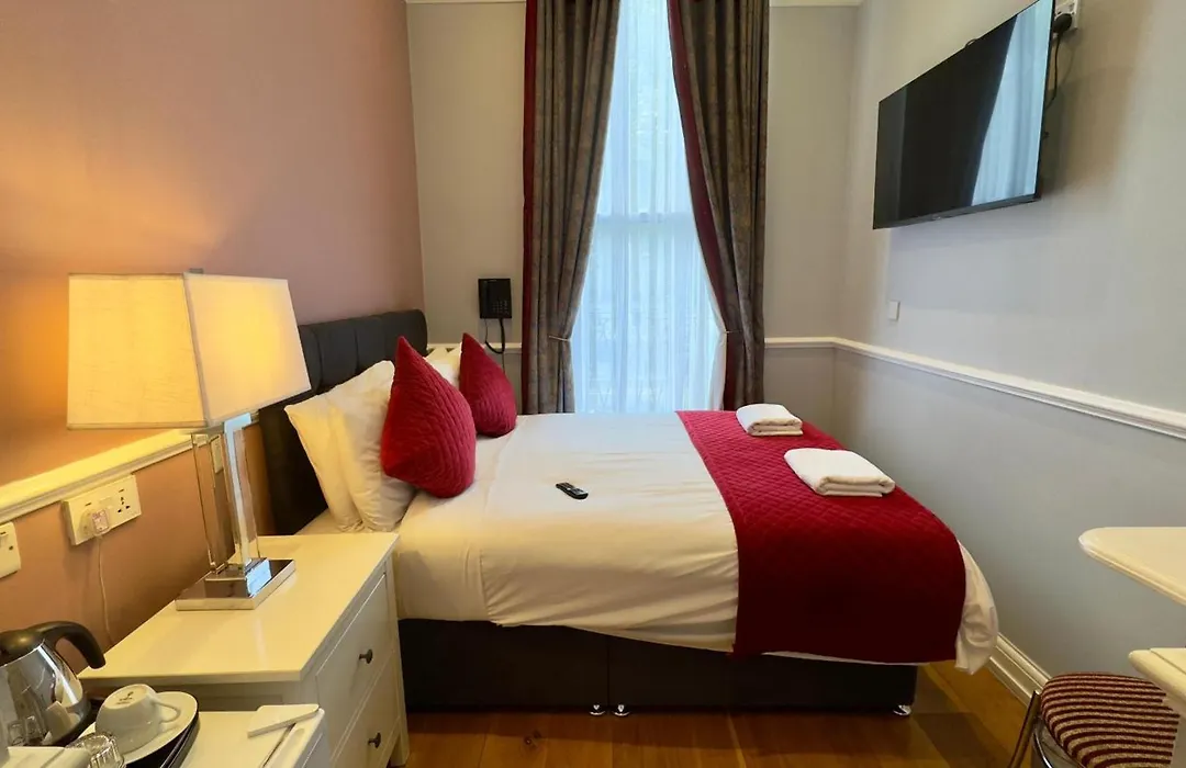 Classic Hyde Park Hotel-1